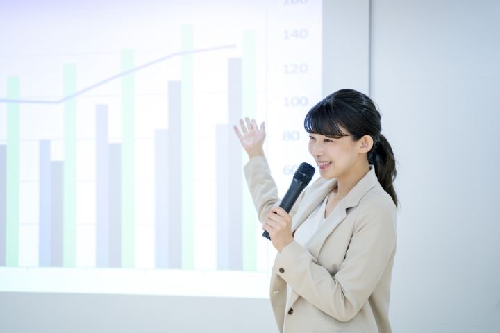 講師は医療現場の経験を持つスタッフが担当